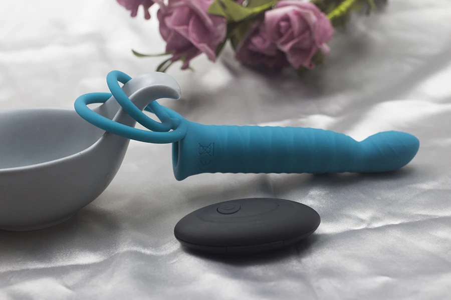 Double Penetration Dildo Vibrator for Men Wireless Control Strap On Penis Anal Plug G Spot Massager Adult Sex Toys for Couples