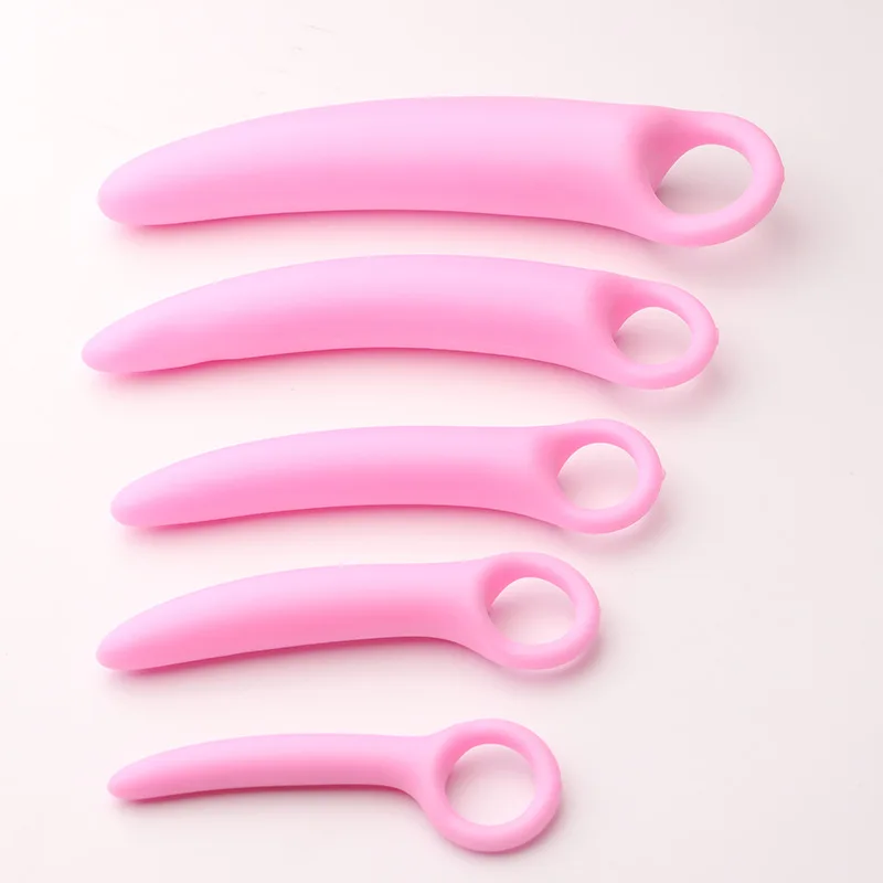 New Silicone Crescent Anal Plug Female Butt Plug Dildo Anal Stimulation G-Spot Masturbation Adult Sex Toys for Women Men New Silicone Crescent Anal Plug Female Butt Plug Dildo Anal Stimulation G-Spot Masturbation Adult Sex Toys for Women Men