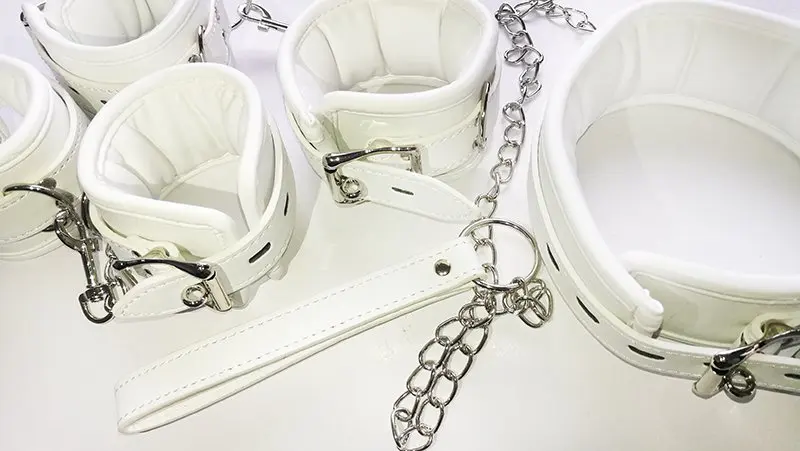 Luxury Soft white Bondage Restraints Handcuffs Collar Wrist Ankle Cuffs for Fetish Erotic Adult Games Couple Sex Product Luxury Soft white Bondage Restraints Handcuffs Collar Wrist Ankle Cuffs for Fetish Erotic Adult Games Couple Sex Product