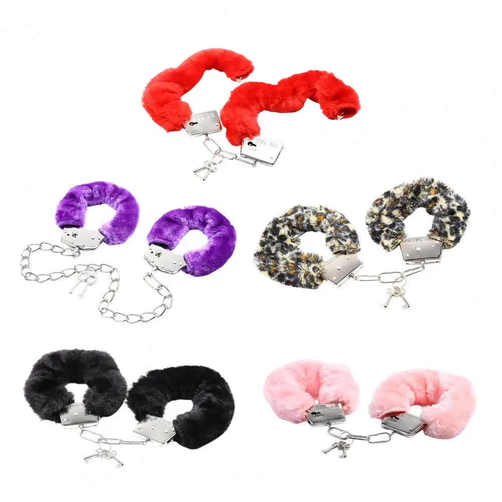 1 Pair Double Lock Manacle Faux Fur Bracelet Stainless Wrist Ankle O Ring Hand Cuffs Adult Couple Sex Toy Cops Criminal Cosplay 1 Pair Double Lock Manacle Faux Fur Bracelet Stainless Wrist Ankle O Ring Hand Cuffs Adult Couple Sex Toy Cops Criminal Cosplay