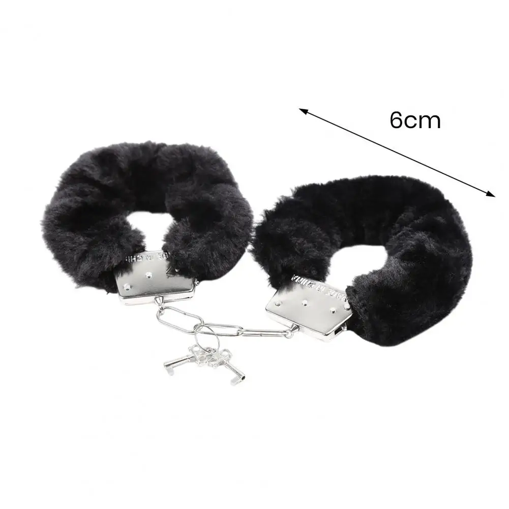 1 Pair Double Lock Manacle Faux Fur Bracelet Stainless Wrist Ankle O Ring Hand Cuffs Adult Couple Sex Toy Cops Criminal Cosplay 1 Pair Double Lock Manacle Faux Fur Bracelet Stainless Wrist Ankle O Ring Hand Cuffs Adult Couple Sex Toy Cops Criminal Cosplay