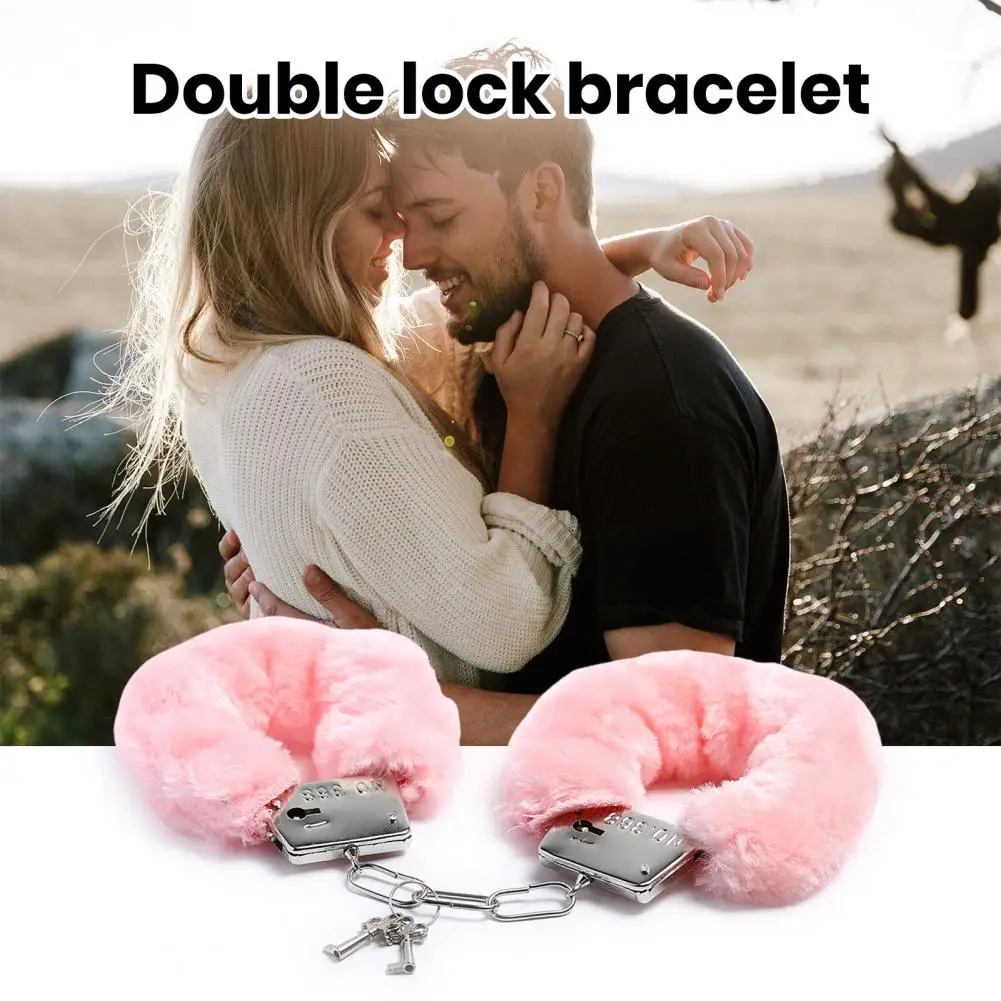 1 Pair Double Lock Manacle Faux Fur Bracelet Stainless Wrist Ankle O Ring Hand Cuffs Adult Couple Sex Toy Cops Criminal Cosplay 1 Pair Double Lock Manacle Faux Fur Bracelet Stainless Wrist Ankle O Ring Hand Cuffs Adult Couple Sex Toy Cops Criminal Cosplay