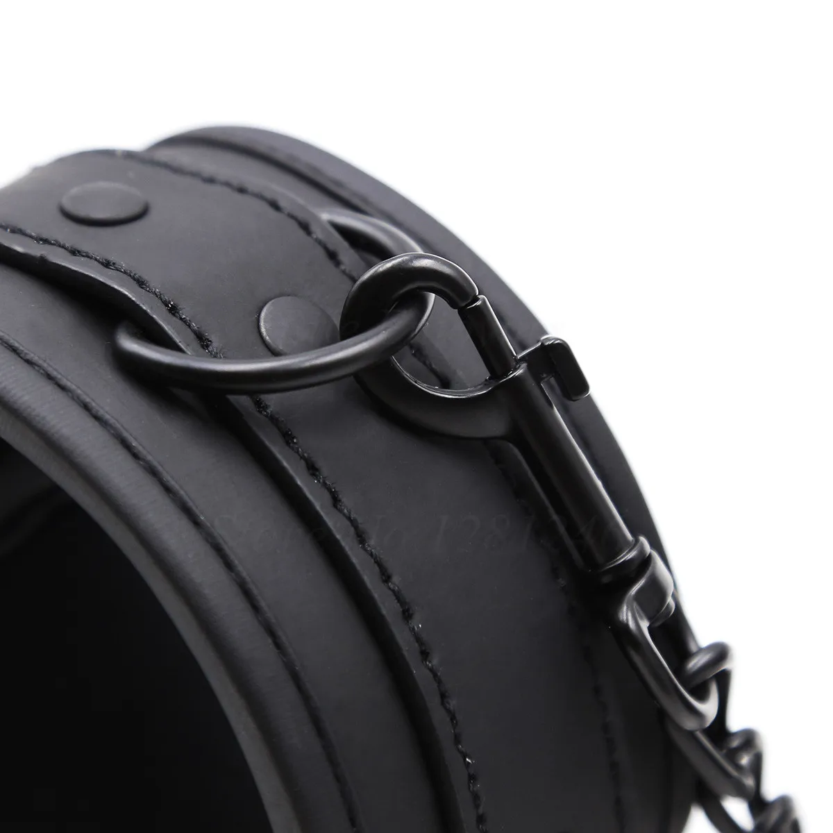 New Fetish Sexy BDSM Bondage Handcuff Ankle Cuff Neck Collar PU Leather Wrist Cuffs Sex Toys for Couples Game Erotic Accessories New Fetish Sexy BDSM Bondage Handcuff Ankle Cuff Neck Collar PU Leather Wrist Cuffs Sex Toys for Couples Game Erotic Accessories