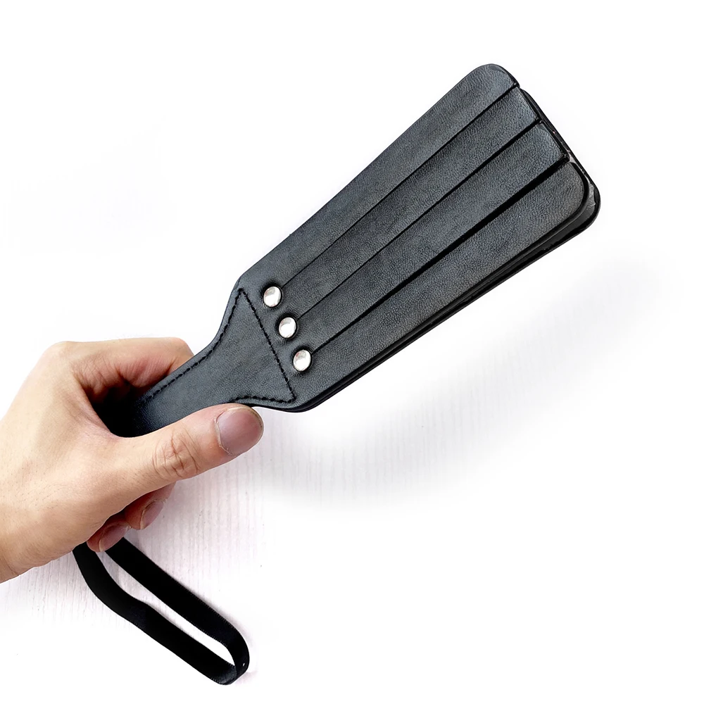 Bondage PU Leather Spanking Paddle Flirt Fetish Slave Flogger Whip Sex Toys Adult Couples Valentine's Day Game Bondage PU Leather Spanking Paddle Flirt Fetish Slave Flogger Whip Sex Toys Adult Couples Valentine's Day Game