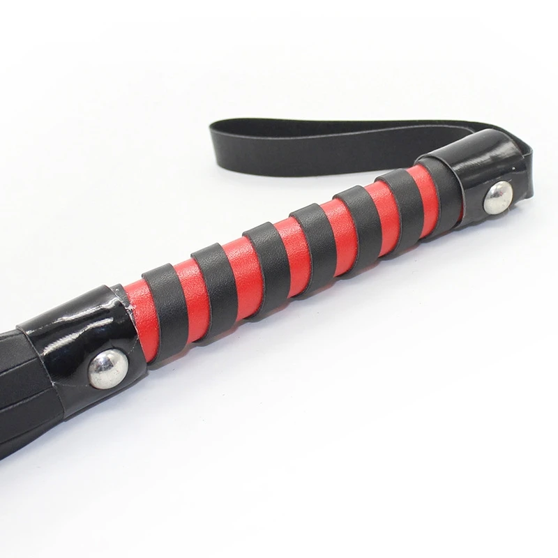 Exotic Flirting Sex Toys of Scattered Tassel Small Leather Whips for Fetish Spanking BDSM Bondage Flogger Riding Crop Adult Game Exotic Flirting Sex Toys of Scattered Tassel Small Leather Whips for Fetish Spanking BDSM Bondage Flogger Riding Crop Adult Game