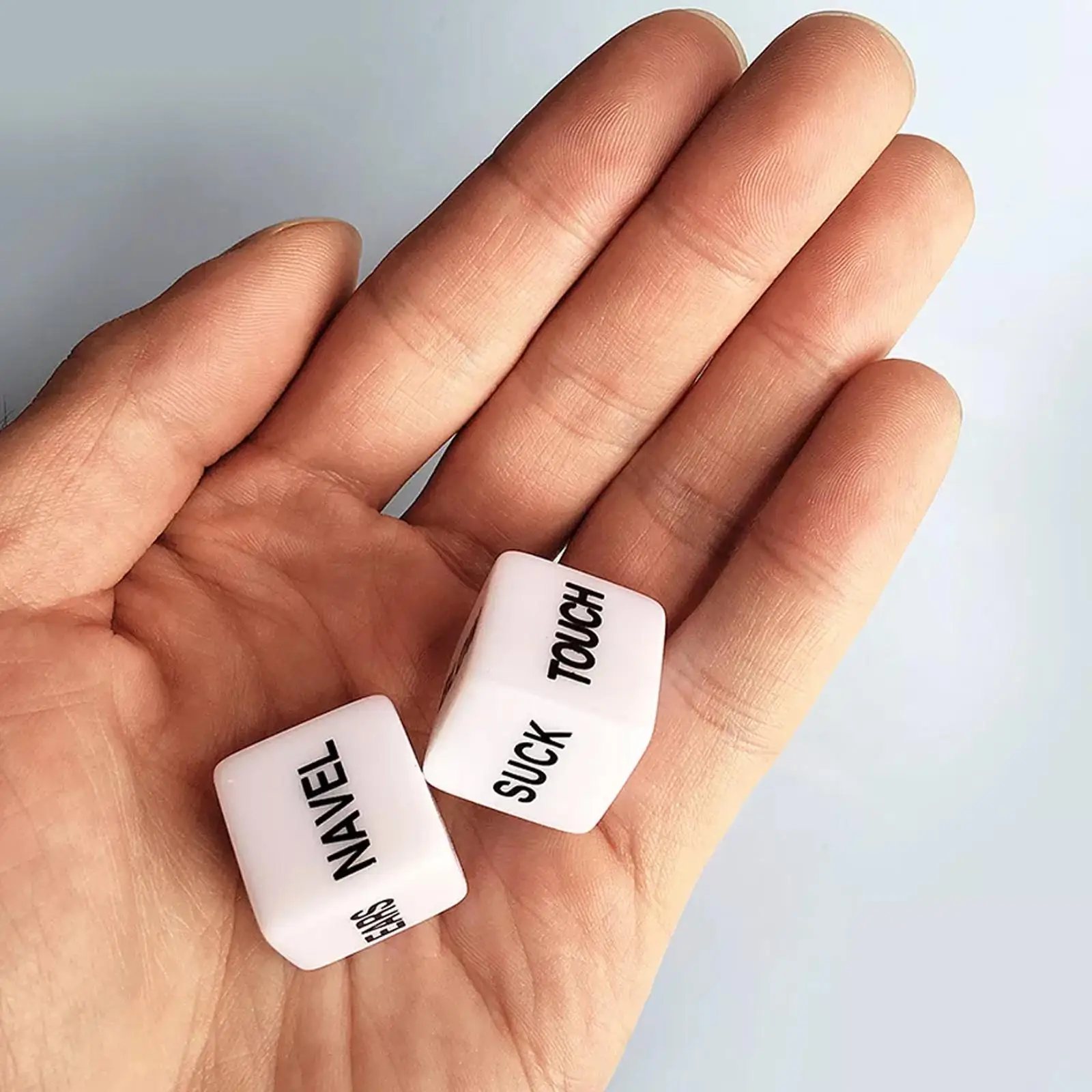 2pcs Funny Glow In Dark Love Dice Toys Adult Couple Lovers Games Aid Sex Party Toy Valentines Day Gift For Boyfriend Girlfriend