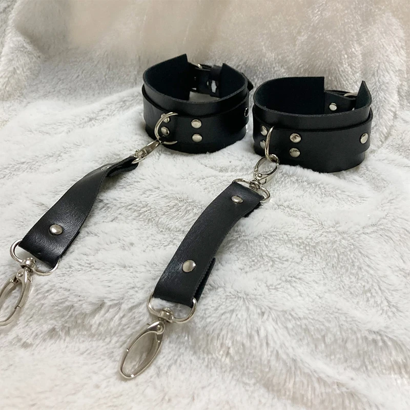 Adult Sex Handcuffs Restraint Game Leather Erotic Accessories Black Bracelet Adjustable Porn Manacles Couple Bondage Lingerie