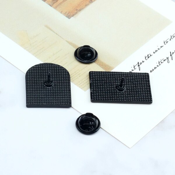 Sexy Enamel Pins for Couples Funny Adult Joke FEELING GOOD Punk Brooches Women Men Jacket Lapel Badges Lovers Dates Jewelry Gift