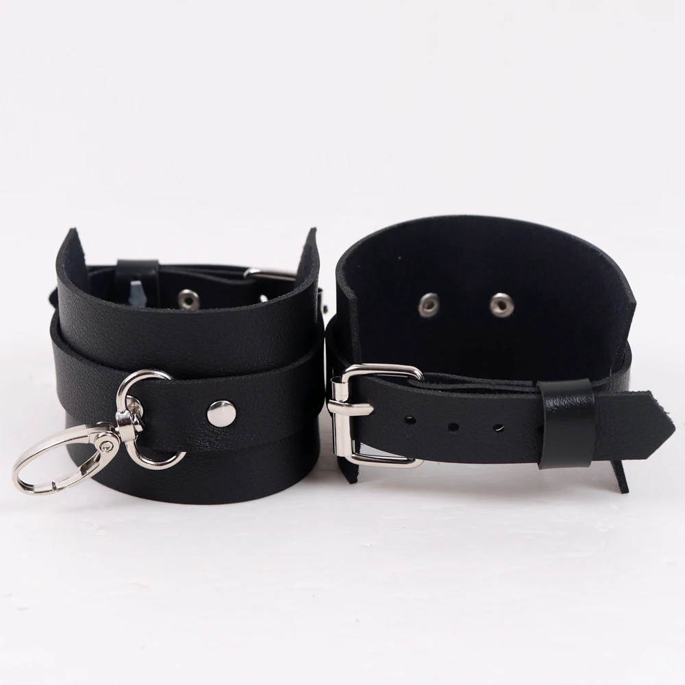 Sexy Adjustable Leather Handcuffs For Sex Toys For Woman Couples Hang Buckle Link Bdsm Bondage Restraints Exotic Accessories Sexy Adjustable Leather Handcuffs For Sex Toys For Woman Couples Hang Buckle Link Bdsm Bondage Restraints Exotic Accessories