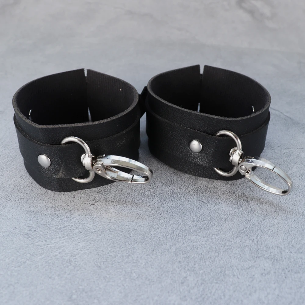 Sexy Adjustable Leather Handcuffs For Sex Toys For Woman Couples Hang Buckle Link Bdsm Bondage Restraints Exotic Accessories Sexy Adjustable Leather Handcuffs For Sex Toys For Woman Couples Hang Buckle Link Bdsm Bondage Restraints Exotic Accessories