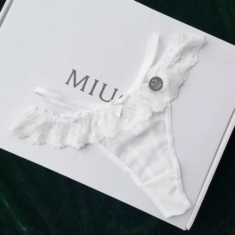 Sexy Women G-string Hollow Out Seamless Perspective Panties Low Waist Thongs Underwear Girls See-Through Intimates Soft Lingerie Sexy Women G-string Hollow Out Seamless Perspective Panties Low Waist Thongs Underwear Girls See-Through Intimates Soft Lingerie