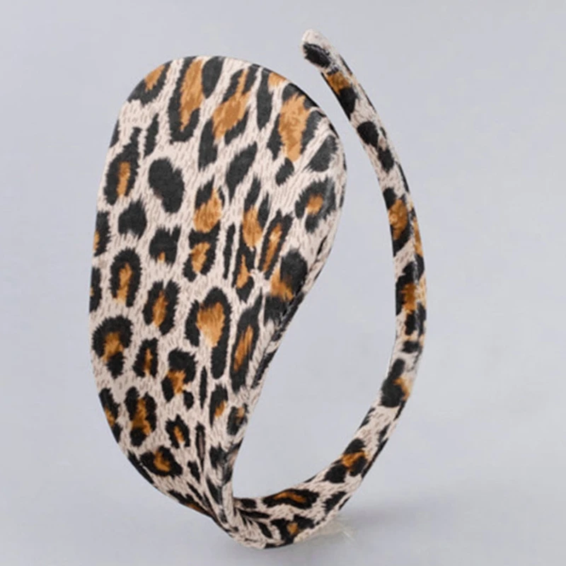 Women Solid Color Leopard Sexy C-String Lingerie Underwear Erotic Invisible Panty Strapless No-Line Panties Thongs Brief Women Solid Color Leopard Sexy C-String Lingerie Underwear Erotic Invisible Panty Strapless No-Line Panties Thongs Brief
