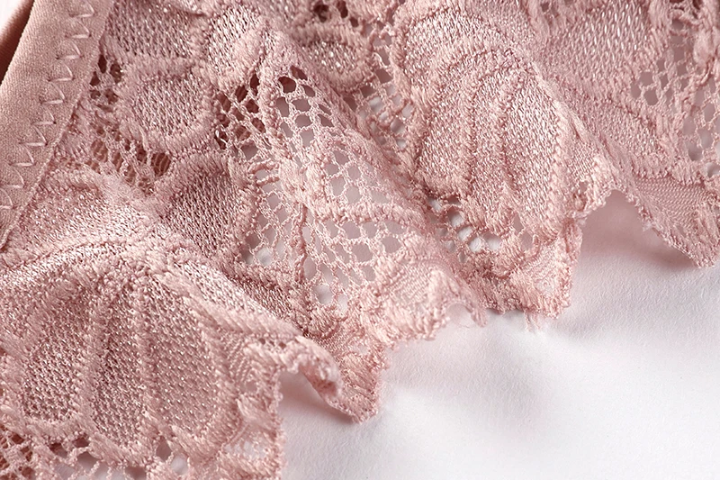 Lace Thong Women Lace Low Waist Panties Sexy Transparent Underwear Ladies Briefs Lingere Panty Underware Womens Lingerie Lace Thong Women Lace Low Waist Panties Sexy Transparent Underwear Ladies Briefs Lingere Panty Underware Womens Lingerie
