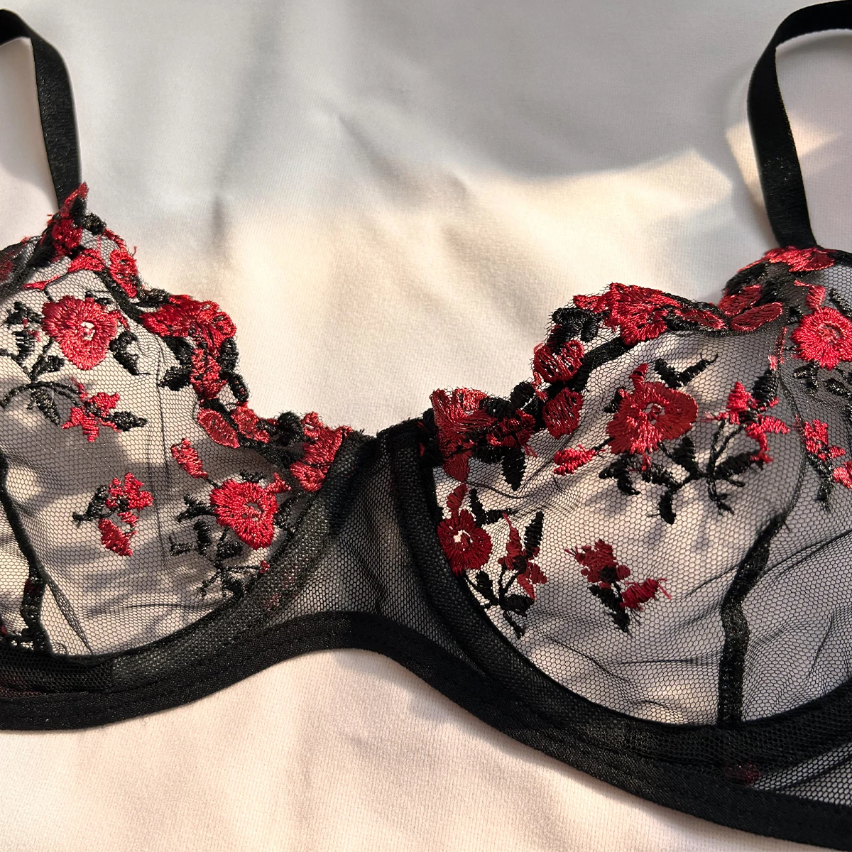 Sexy Lingerie Fancy Lace Eroticу Set Woman 2 Pieces Transparent Women's Underwear Embroidery Erotic Beautiful Bra And Panty Sets Sexy Lingerie Fancy Lace Eroticу Set Woman 2 Pieces Transparent Women's Underwear Embroidery Erotic Beautiful Bra And Panty Sets