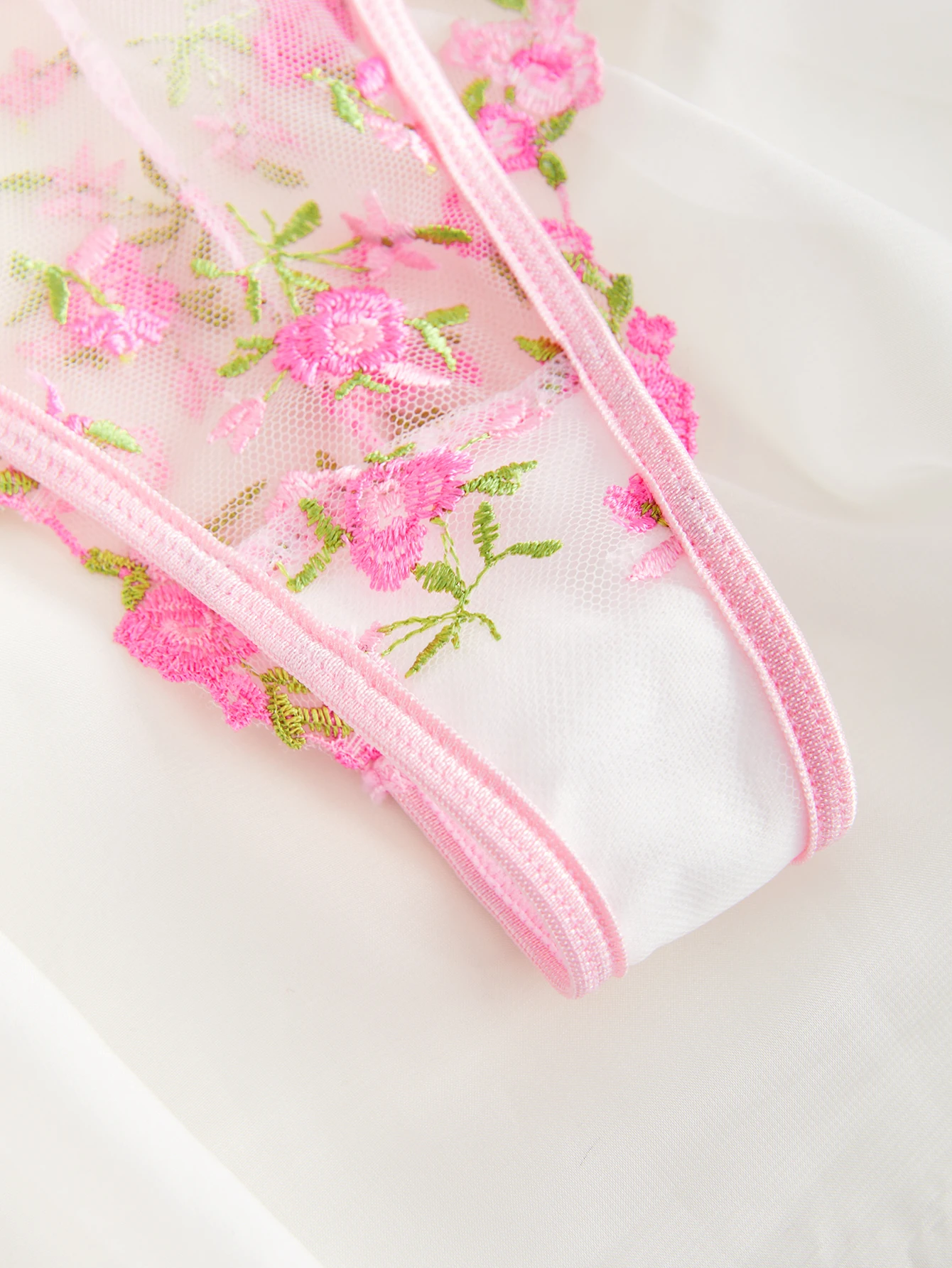 2-Piece Lace Bra Set Women Floral Embroidery Underwear Set Transparent Pink Panty Set 2023 Lingerie Set For Women