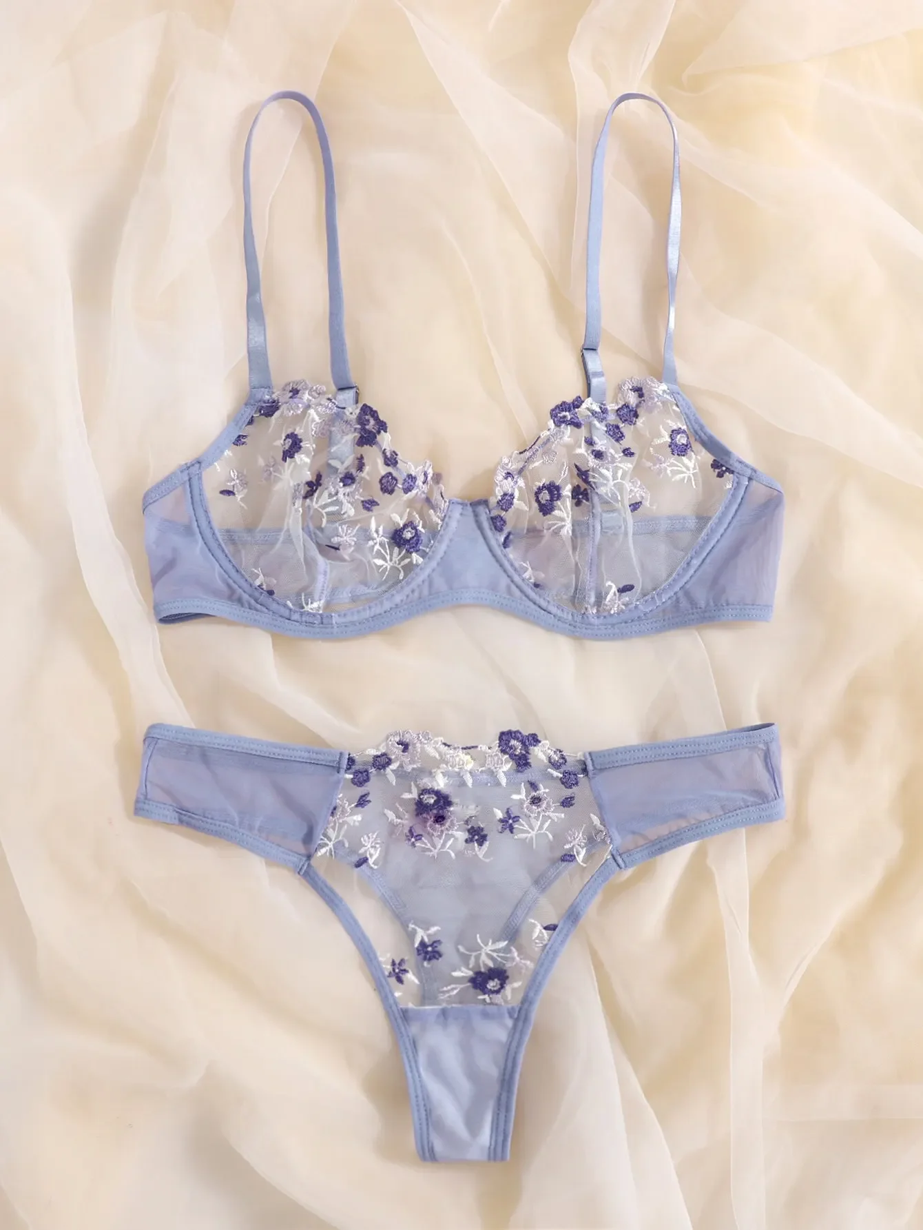 Sexy Lingerie Woman Lace Transparent Underwear Fairy Embroidery Brief Sets Delicate Bra Kit Push Up Breves Sets Sexy Lingerie Woman Lace Transparent Underwear Fairy Embroidery Brief Sets Delicate Bra Kit Push Up Breves Sets