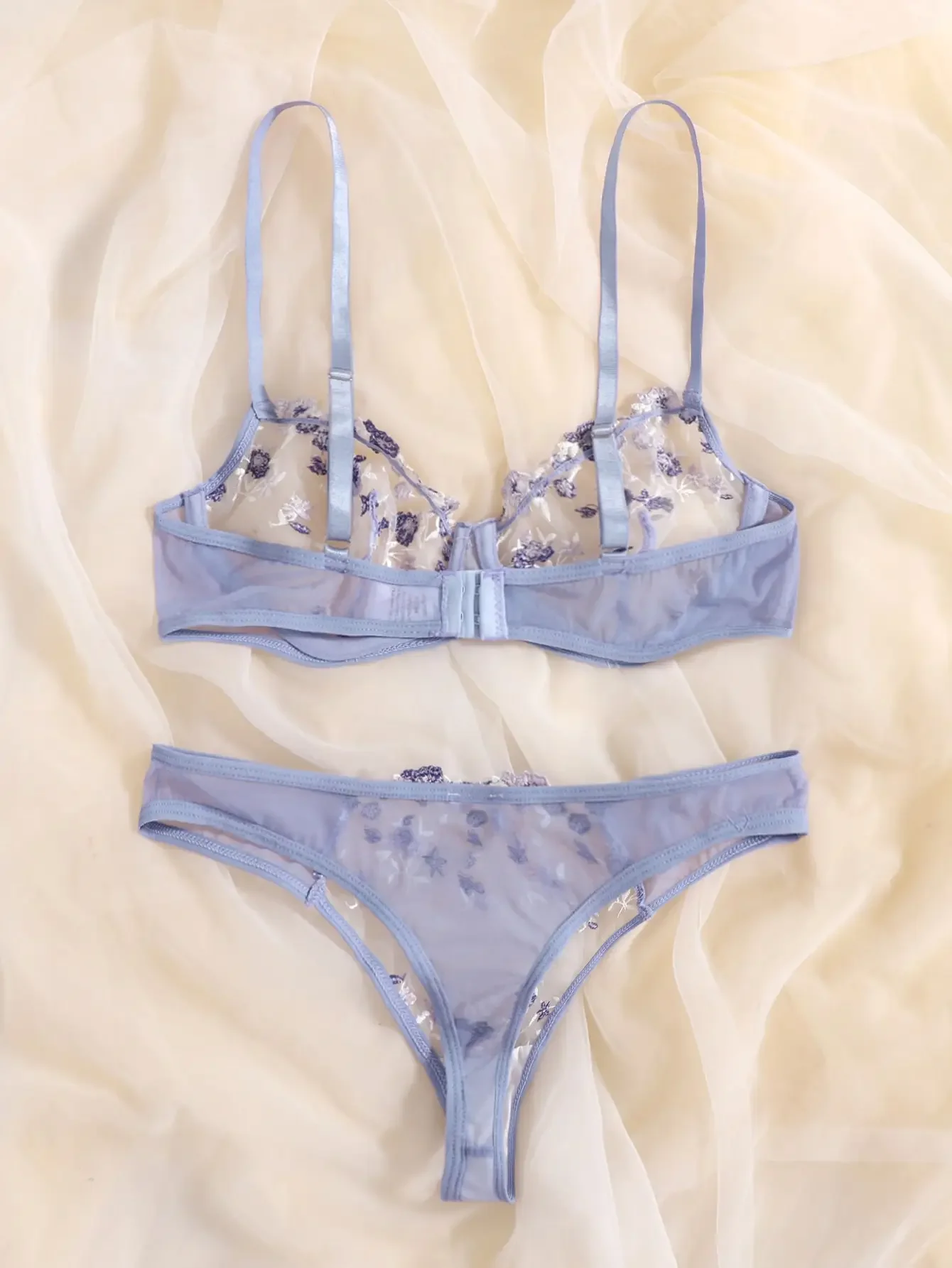 Sexy Lingerie Woman Lace Transparent Underwear Fairy Embroidery Brief Sets Delicate Bra Kit Push Up Breves Sets Sexy Lingerie Woman Lace Transparent Underwear Fairy Embroidery Brief Sets Delicate Bra Kit Push Up Breves Sets