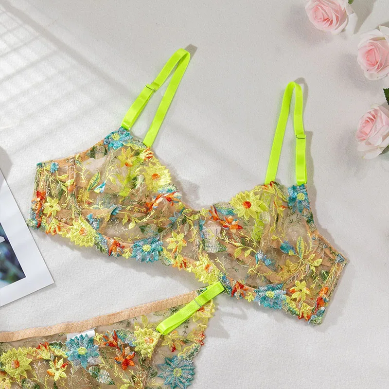 Women Bra and Briefs Sets Lace Flower Embroidery Sexy Perspective Underwire Erotic Lingerie Panty Two-Piece Underwear Set 2023 Women Bra and Briefs Sets Lace Flower Embroidery Sexy Perspective Underwire Erotic Lingerie Panty Two-Piece Underwear Set 2023