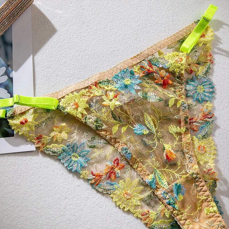 Women Bra and Briefs Sets Lace Flower Embroidery Sexy Perspective Underwire Erotic Lingerie Panty Two-Piece Underwear Set 2023 Women Bra and Briefs Sets Lace Flower Embroidery Sexy Perspective Underwire Erotic Lingerie Panty Two-Piece Underwear Set 2023