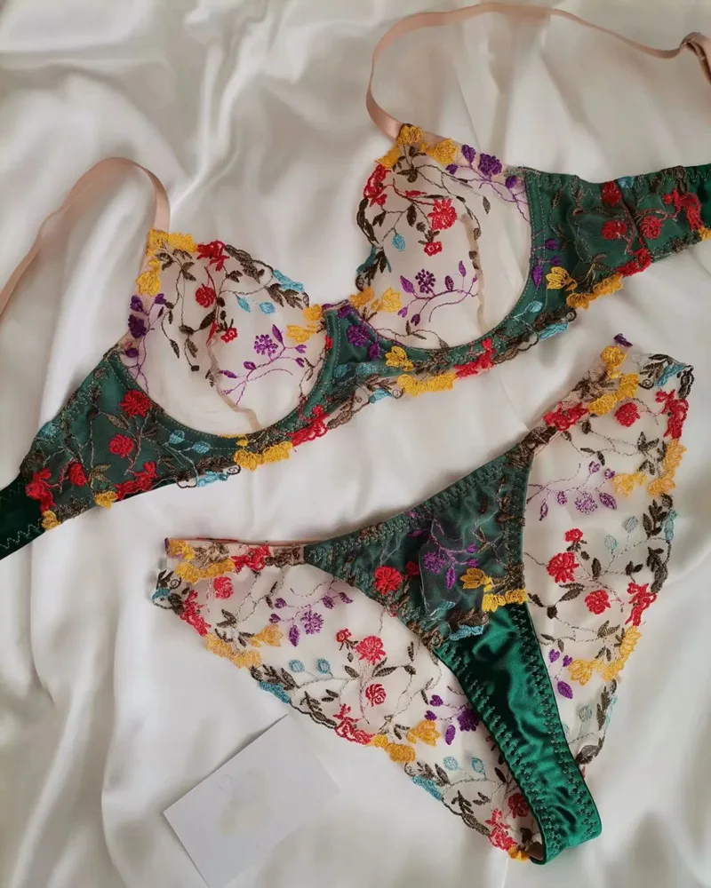 Women Bra and Briefs Sets Lace Flower Embroidery Sexy Perspective Underwire Erotic Lingerie Panty Two-Piece Underwear Set 2023 Women Bra and Briefs Sets Lace Flower Embroidery Sexy Perspective Underwire Erotic Lingerie Panty Two-Piece Underwear Set 2023