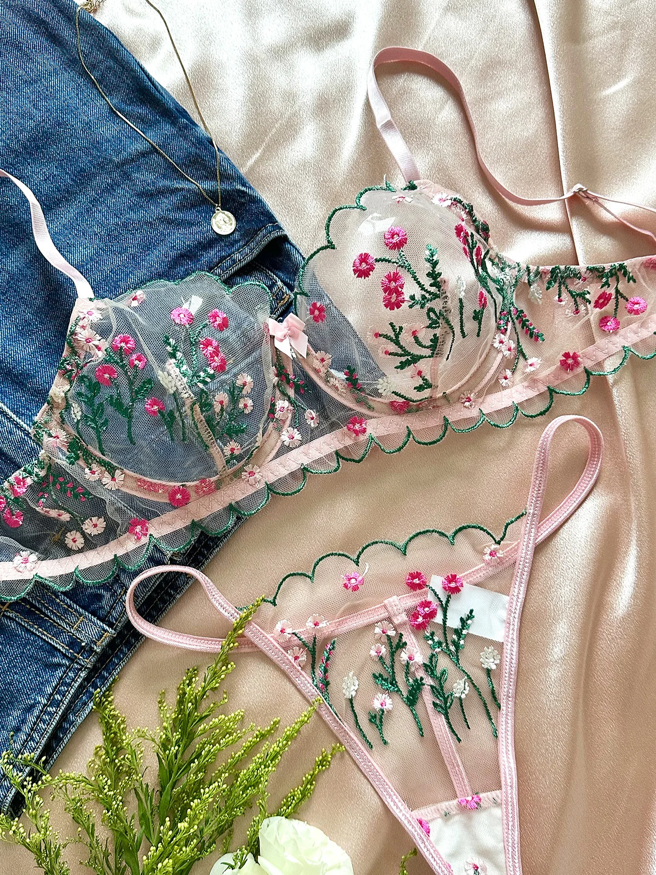 Yimunancy 2-Piece Floral Lingerie Set Women Embroidery Boho Bra + Thong Underwear Set Intimates