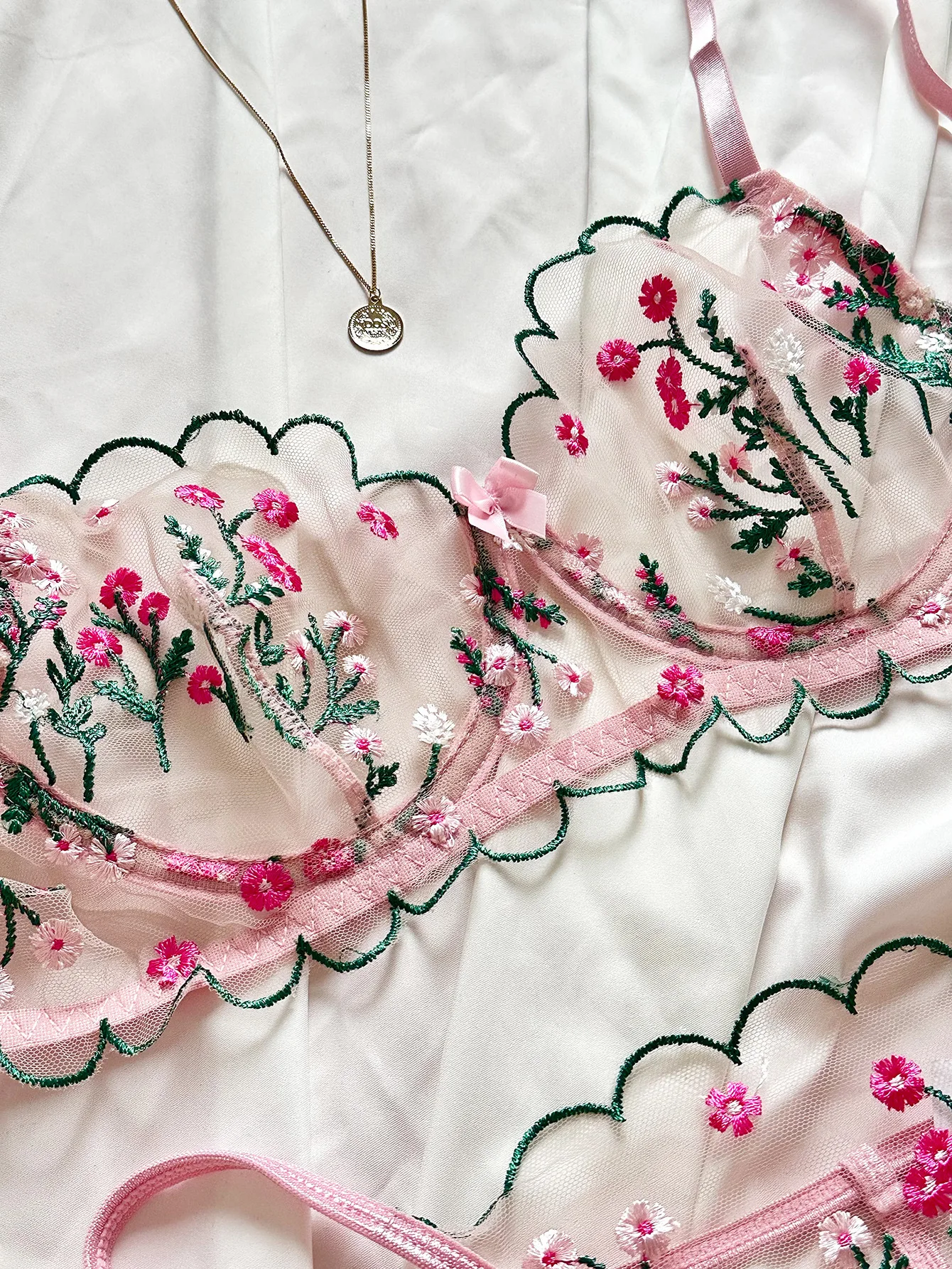 Yimunancy 2-Piece Floral Lingerie Set Women Embroidery Boho Bra + Thong Underwear Set Intimates