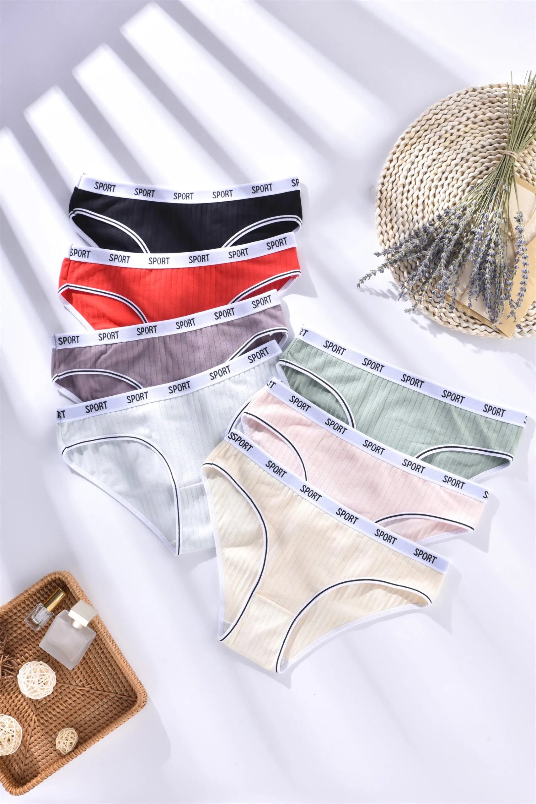 Cute Girl Briefs Cotton Fashion Letter Women Underwear Soft Breathable Triangle Pants Mid Waist Sexy Comfortable Lingerie Bright Cute Girl Briefs Cotton Fashion Letter Women Underwear Soft Breathable Triangle Pants Mid Waist Sexy Comfortable Lingerie Bright