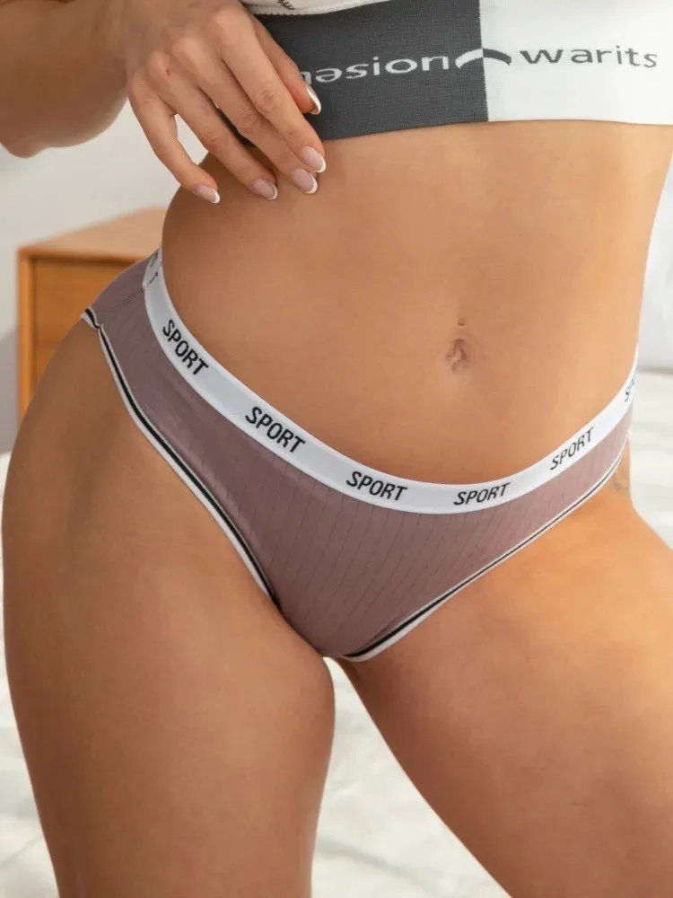 Cute Girl Briefs Cotton Fashion Letter Women Underwear Soft Breathable Triangle Pants Mid Waist Sexy Comfortable Lingerie Bright Cute Girl Briefs Cotton Fashion Letter Women Underwear Soft Breathable Triangle Pants Mid Waist Sexy Comfortable Lingerie Bright