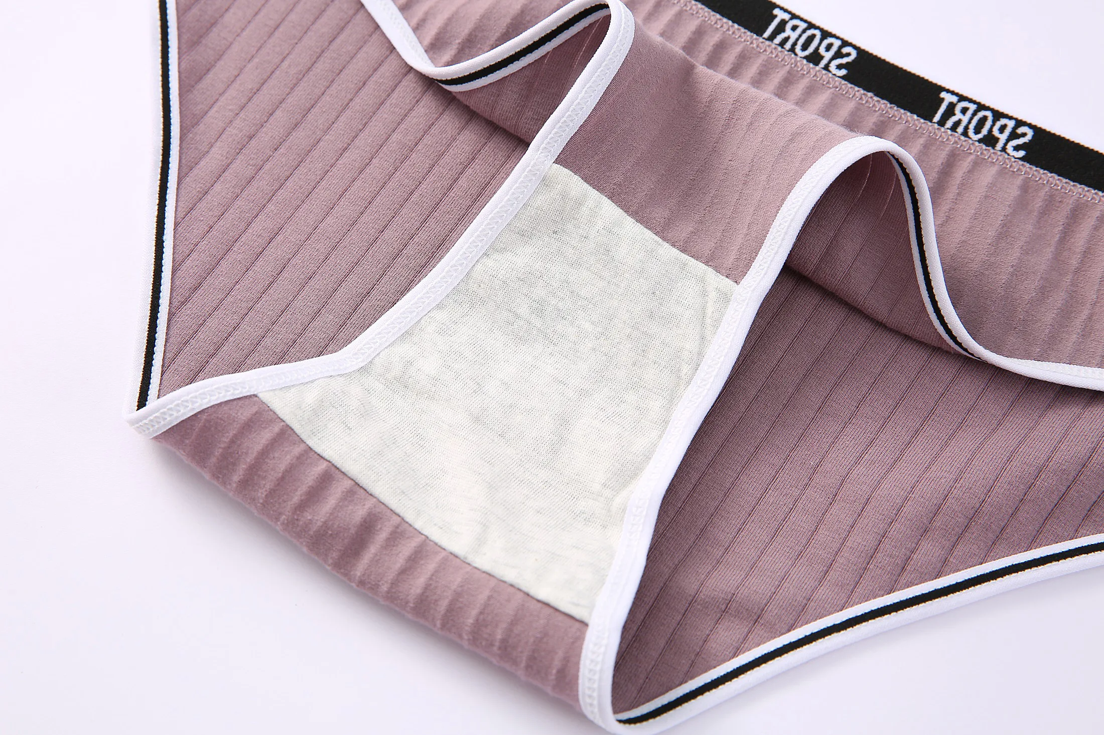 Cute Girl Briefs Cotton Fashion Letter Women Underwear Soft Breathable Triangle Pants Mid Waist Sexy Comfortable Lingerie Bright Cute Girl Briefs Cotton Fashion Letter Women Underwear Soft Breathable Triangle Pants Mid Waist Sexy Comfortable Lingerie Bright