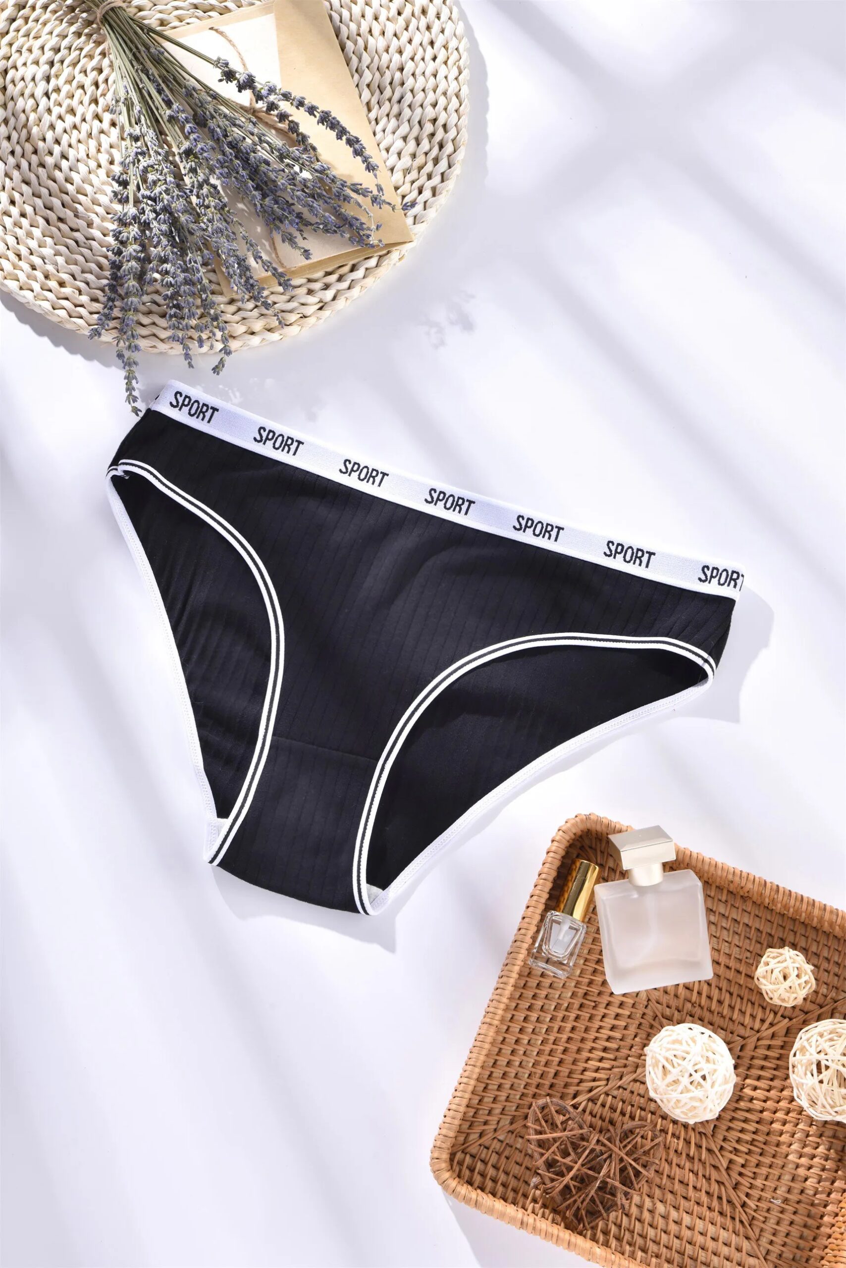 Cute Girl Briefs Cotton Fashion Letter Women Underwear Soft Breathable Triangle Pants Mid Waist Sexy Comfortable Lingerie Bright Cute Girl Briefs Cotton Fashion Letter Women Underwear Soft Breathable Triangle Pants Mid Waist Sexy Comfortable Lingerie Bright