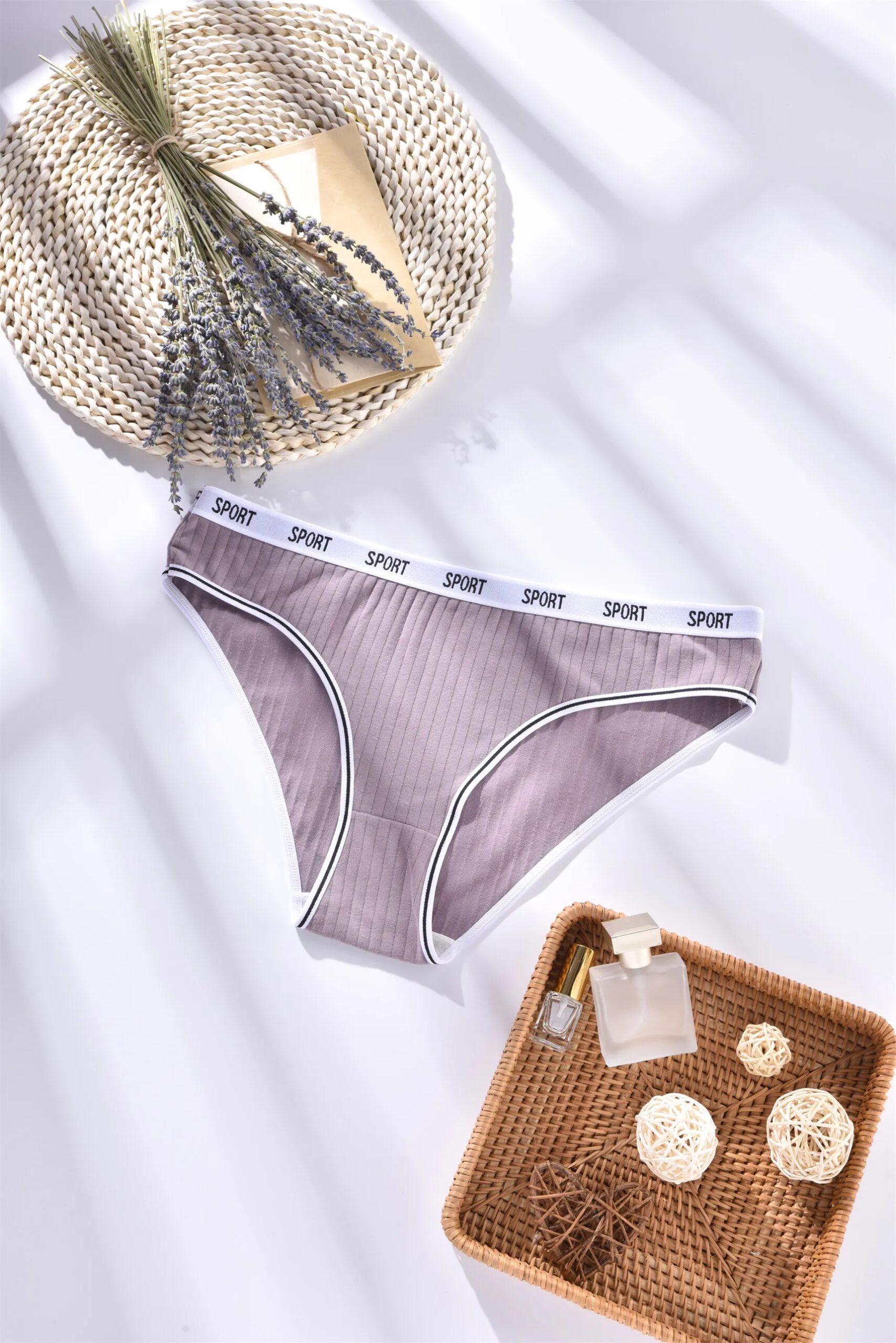 Cute Girl Briefs Cotton Fashion Letter Women Underwear Soft Breathable Triangle Pants Mid Waist Sexy Comfortable Lingerie Bright Cute Girl Briefs Cotton Fashion Letter Women Underwear Soft Breathable Triangle Pants Mid Waist Sexy Comfortable Lingerie Bright