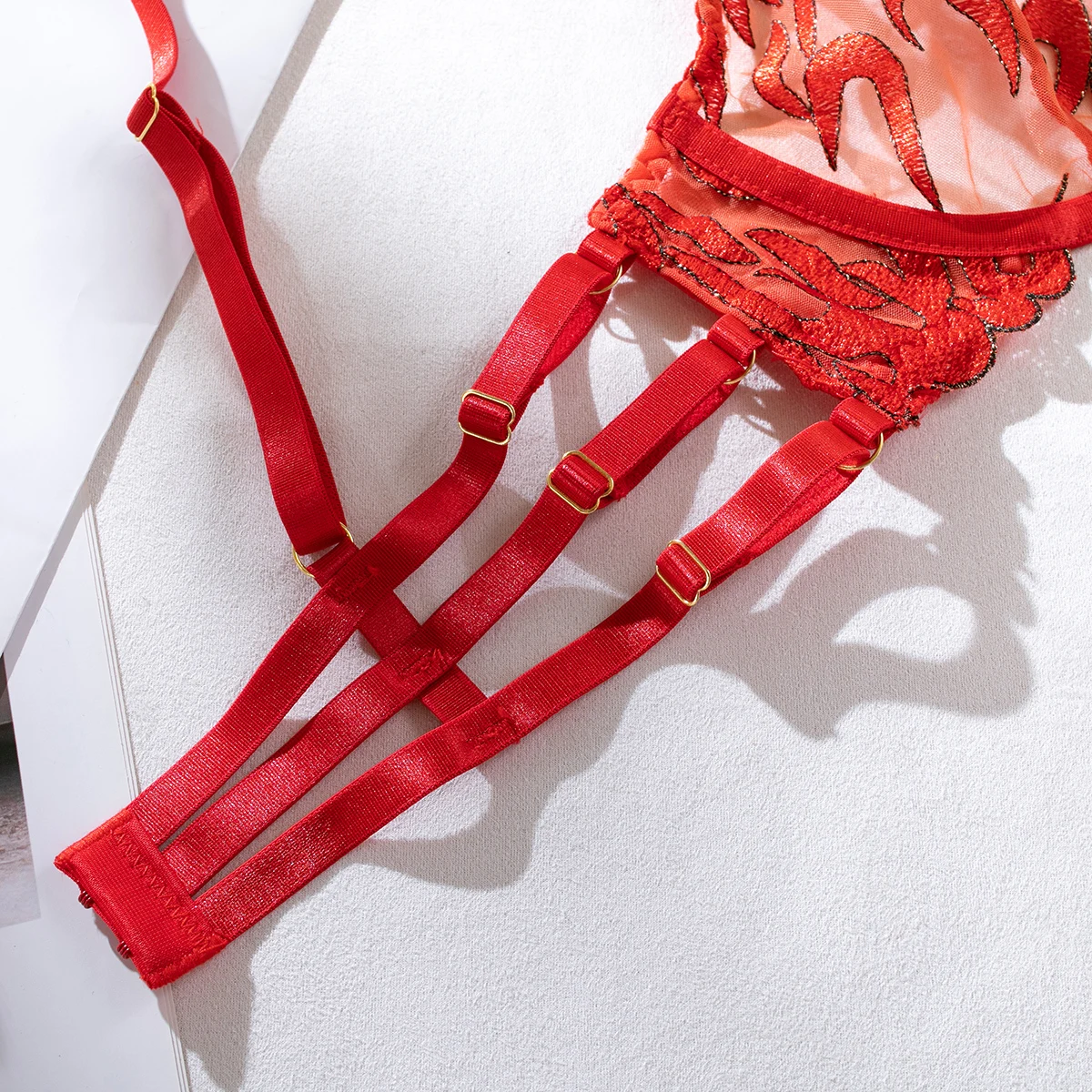 Yimunancy Gothic Floral Embroidery Chain Lingerie Set Women Vintage Erotic Bra + Panty Underwear Set Sexy Garter Kit Yimunancy Gothic Floral Embroidery Chain Lingerie Set Women Vintage Erotic Bra + Panty Underwear Set Sexy Garter Kit