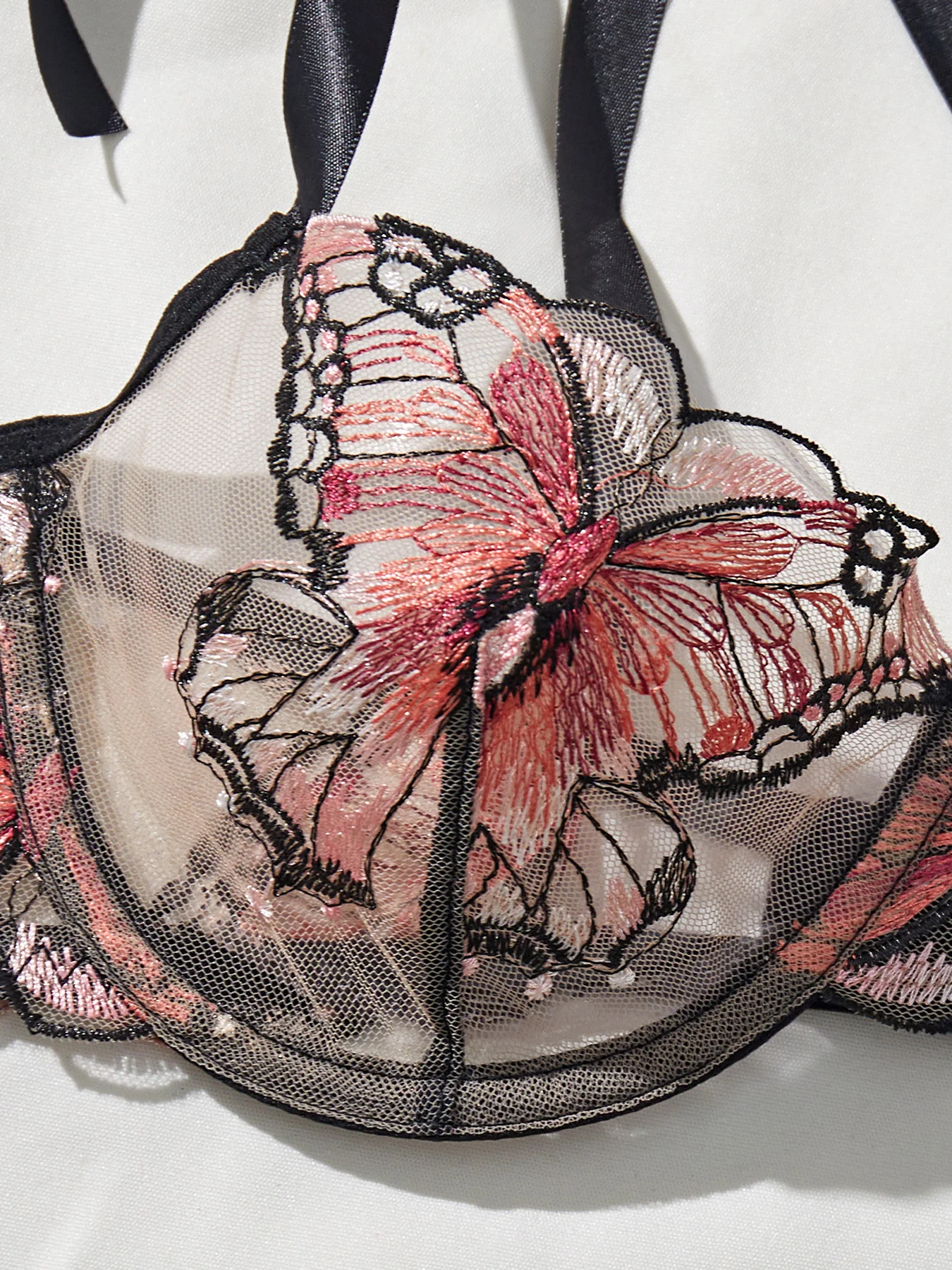 Lady 2 Pieces Lingerie Elegant Bowknot See Through Sexy Butterfly Bra Panty Cute Girl Intimate Underwear Set Lady 2 Pieces Lingerie Elegant Bowknot See Through Sexy Butterfly Bra Panty Cute Girl Intimate Underwear Set