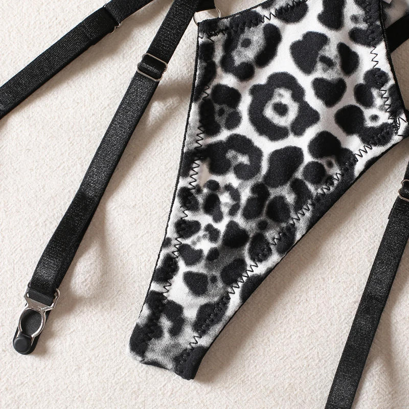 Yimunancy Leopard Bandage Lingerie Set Women Vintage Halter 3-Piece Sexy Erotic Set Cut Out Brief Kit Yimunancy Leopard Bandage Lingerie Set Women Vintage Halter 3-Piece Sexy Erotic Set Cut Out Brief Kit