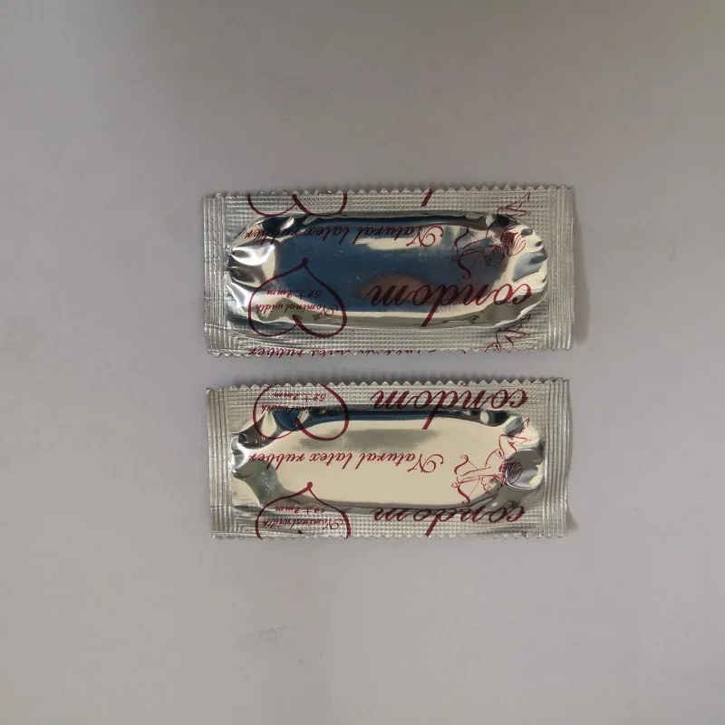 50/100pcs Ultra Thin Condom 52mm Width Hyaluronic Acid Lubrication Penis Sleeves Contraception Supplies Adults Safer Sex Toy