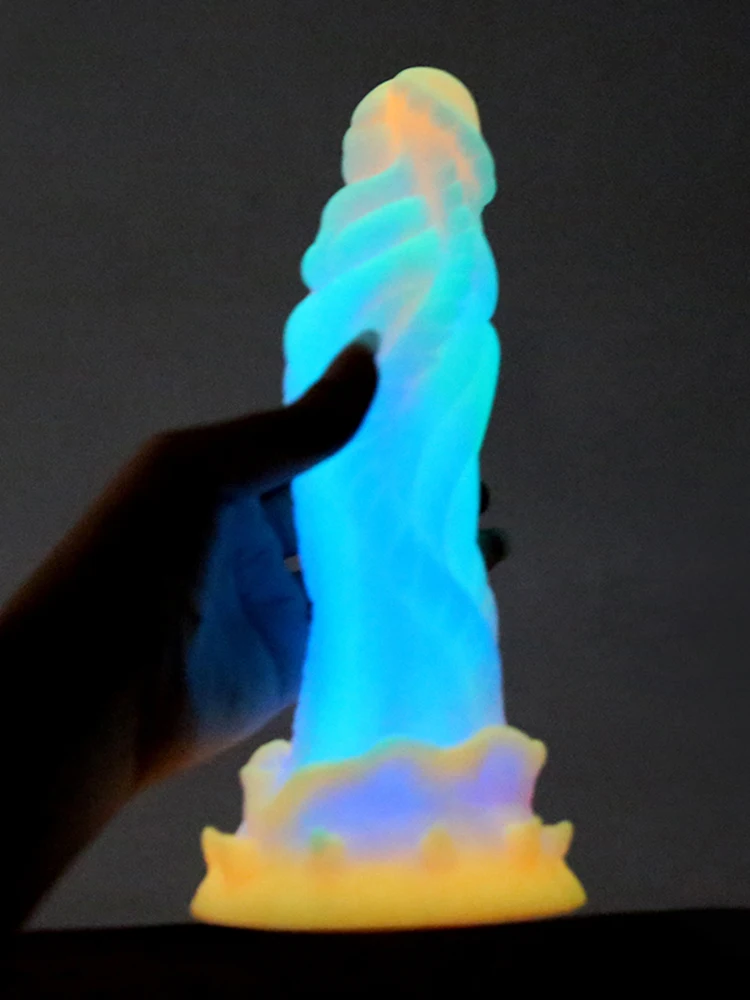 Luminous Dildos Huge Dragon Dildo Penis Silicone Glowing Monster Dildo Anal Plug Buttplug Female Masturbator Sex Toys for Women