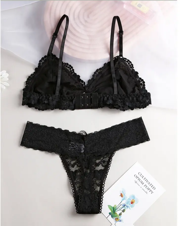Women Bra Set Sexy Transparent Lingerie Set Underwear Wire-free Low Waist Soft Comfort Ultra-Thin Brassiere Thong